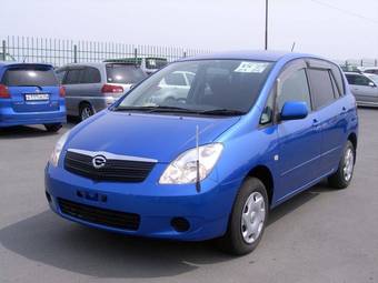 2002 Toyota Corolla Spacio Images