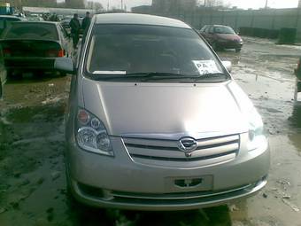 2003 Toyota Corolla Spacio Pictures