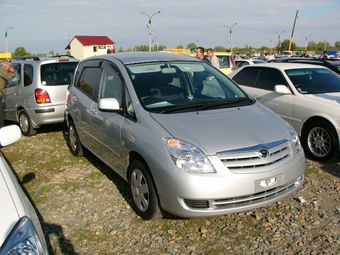 2004 Toyota Corolla Spacio