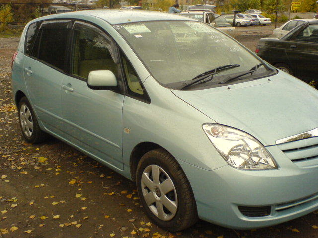 2004 Toyota Corolla Spacio