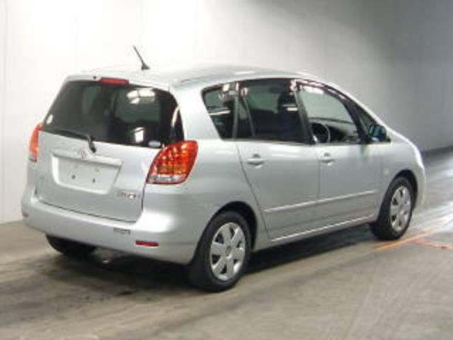 2004 Toyota Corolla Spacio