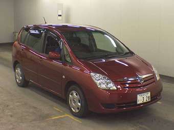 2005 Toyota Corolla Spacio Pictures