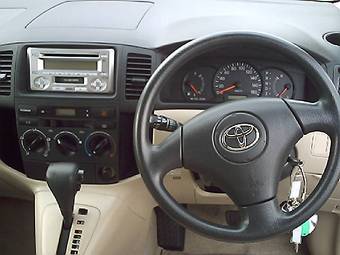 2005 Toyota Corolla Spacio Photos