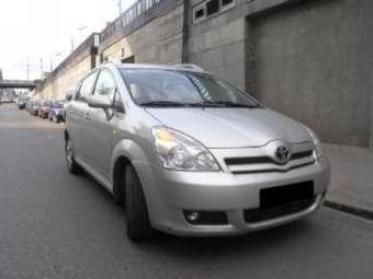 2005 Toyota Corolla Verso Pictures