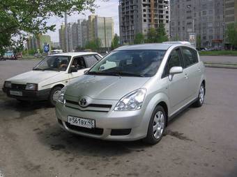 2006 Toyota Corolla Verso Photos