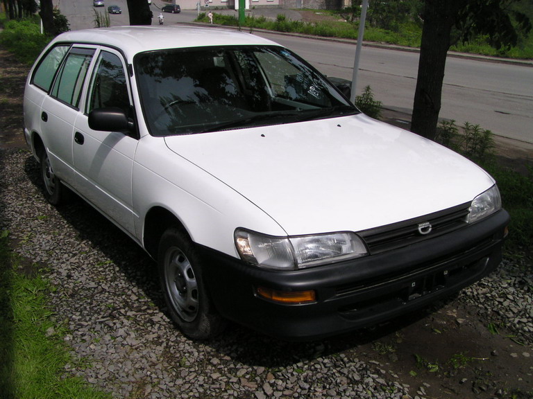 1998 Toyota Corolla Wagon Pictures