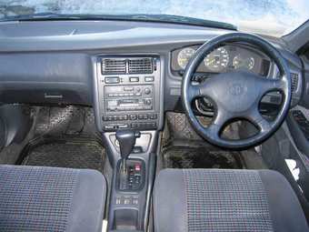 1995 Toyota Corona Pictures