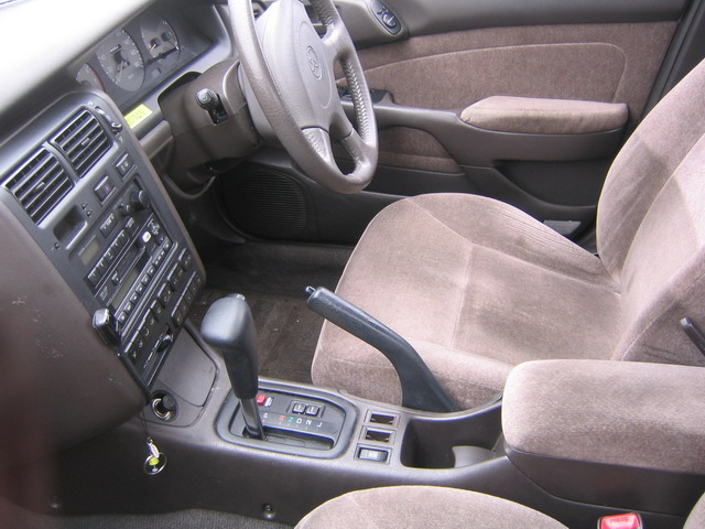 1995 Toyota Corona Photos