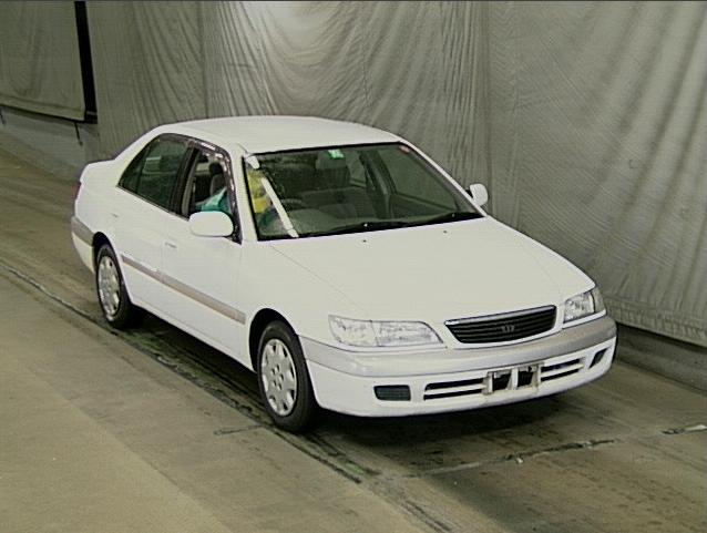 2000 Toyota Corona Premio Pictures