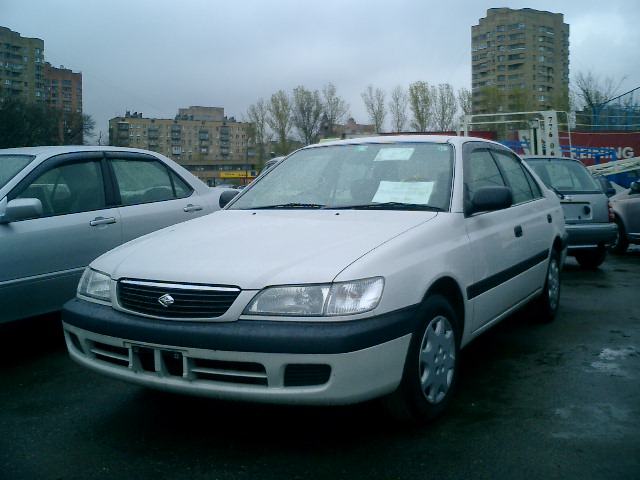 2000 Toyota Corona Premio Pictures