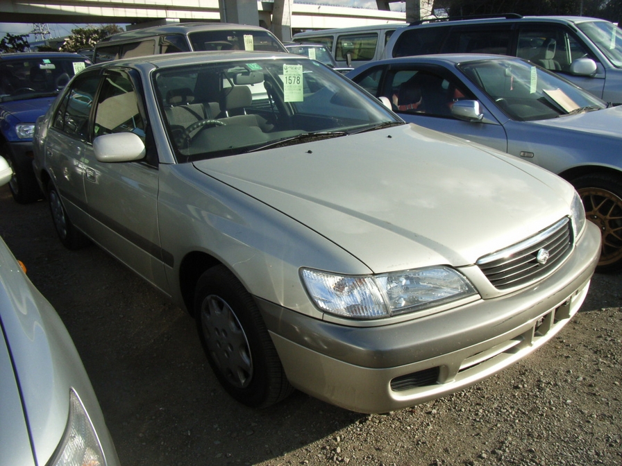 2000 Toyota Corona Premio Photos