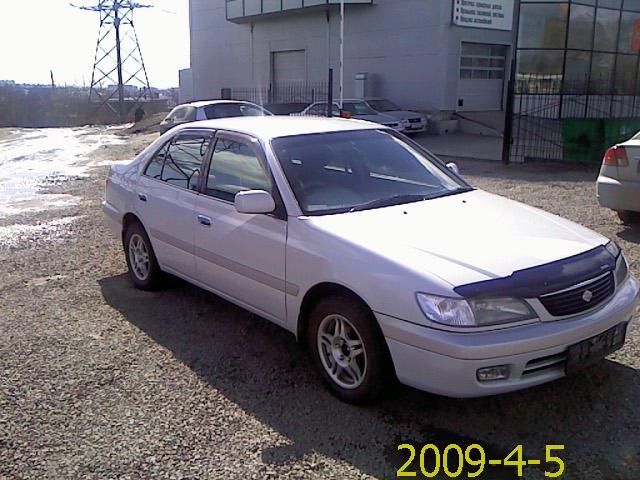 Toyota premio 2000