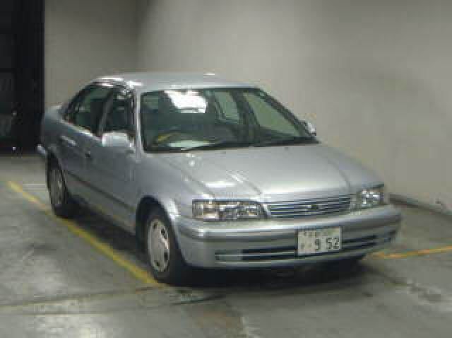 1999 Toyota Corsa Pictures