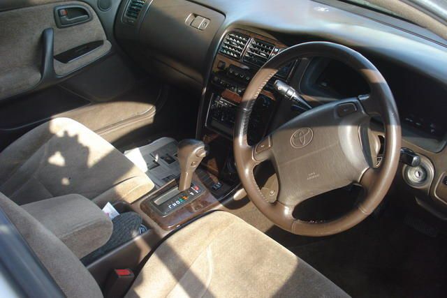 1996 Toyota Cresta
