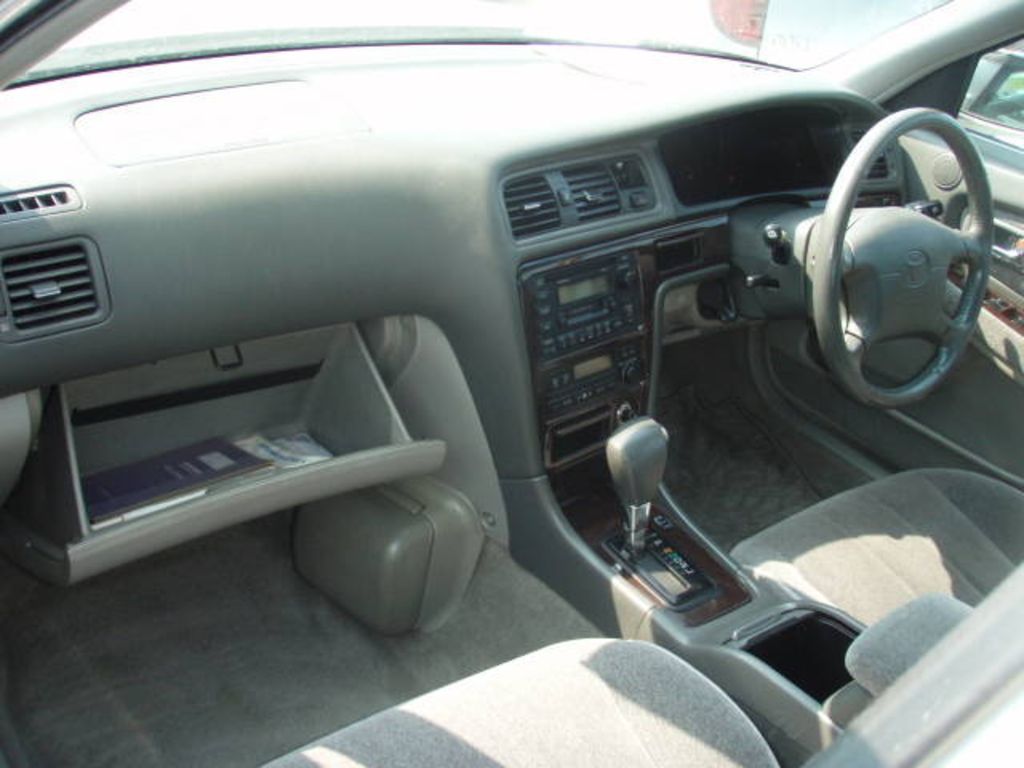 1996 Toyota Cresta