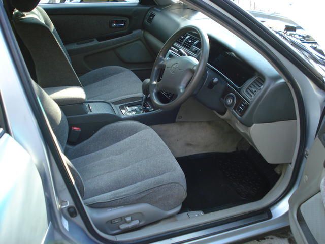 1996 Toyota Cresta