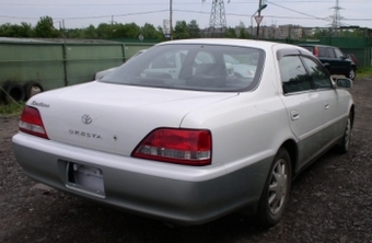 1998 Toyota Cresta Pictures