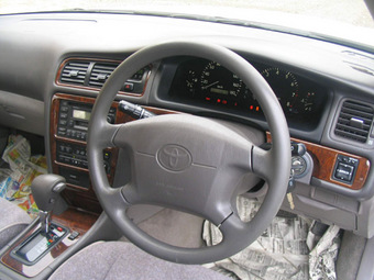 1998 Toyota Cresta Photos