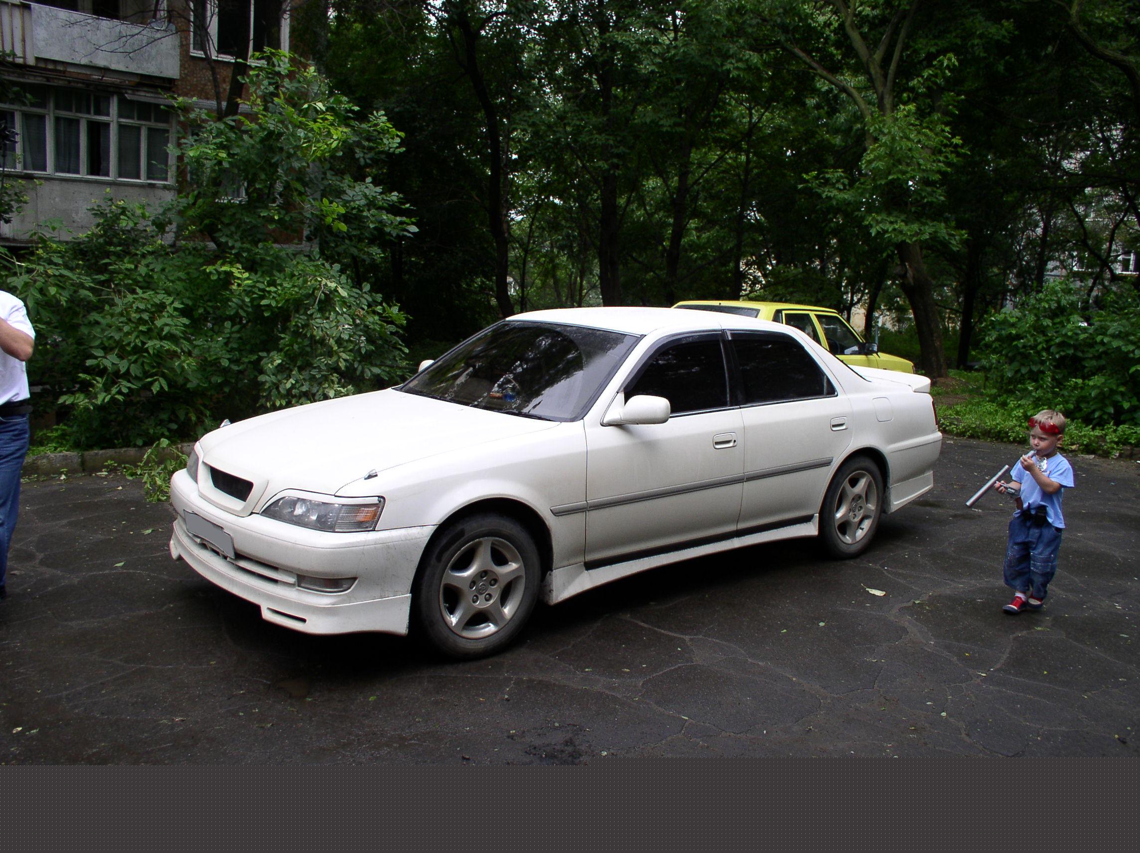 1999 Toyota Cresta