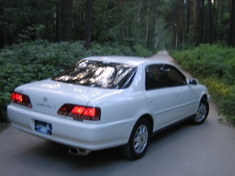 1999 Toyota Cresta