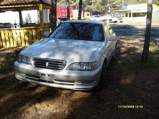 1999 Toyota Cresta