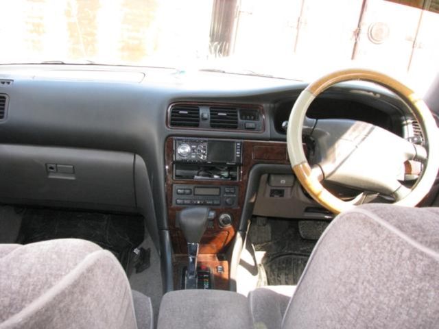 1999 Toyota Cresta