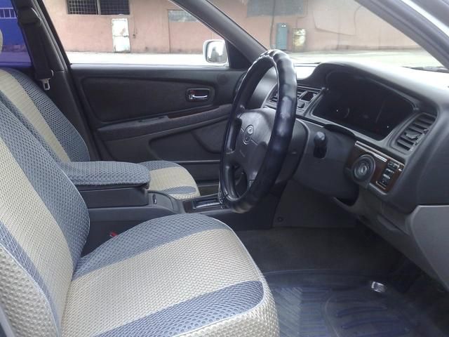 1999 Toyota Cresta