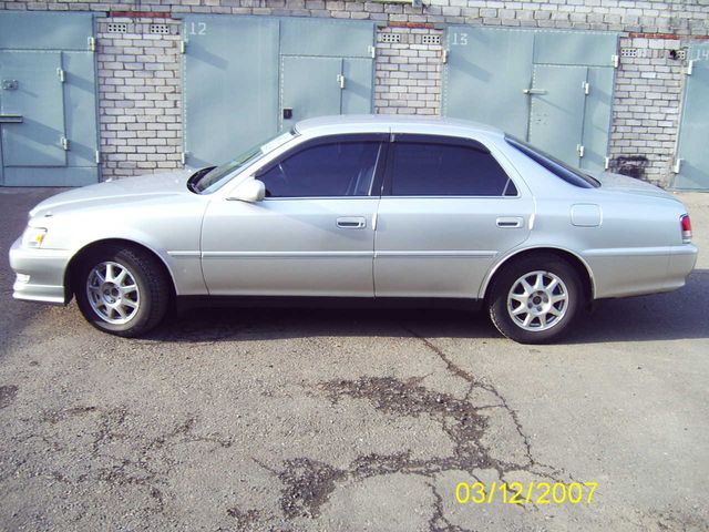1999 Toyota Cresta