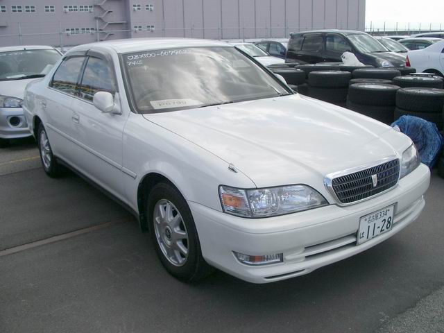 1999 Toyota Cresta Photos