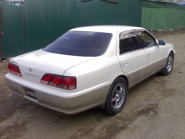 2000 Toyota Cresta