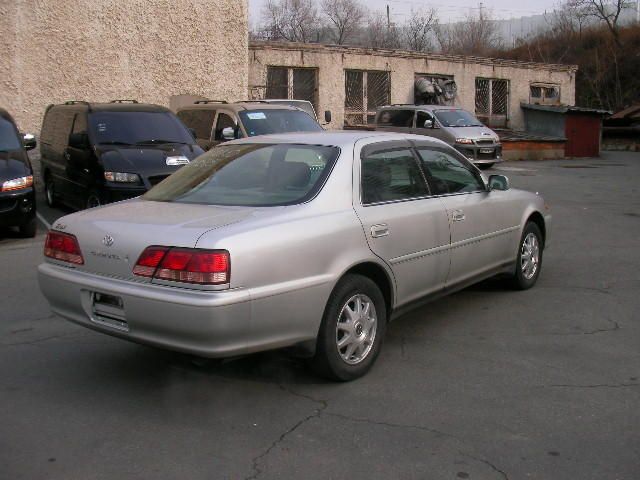 2000 Toyota Cresta