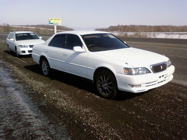 2000 Toyota Cresta