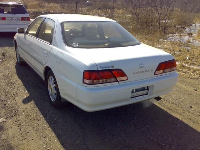 2000 Toyota Cresta