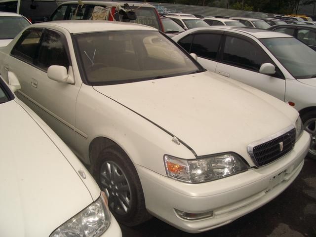 2000 Toyota Cresta