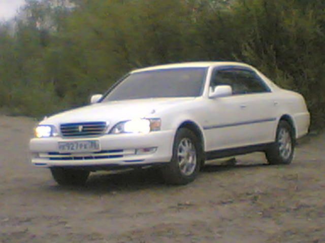 2000 Toyota Cresta