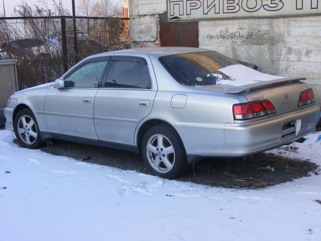 2000 Toyota Cresta