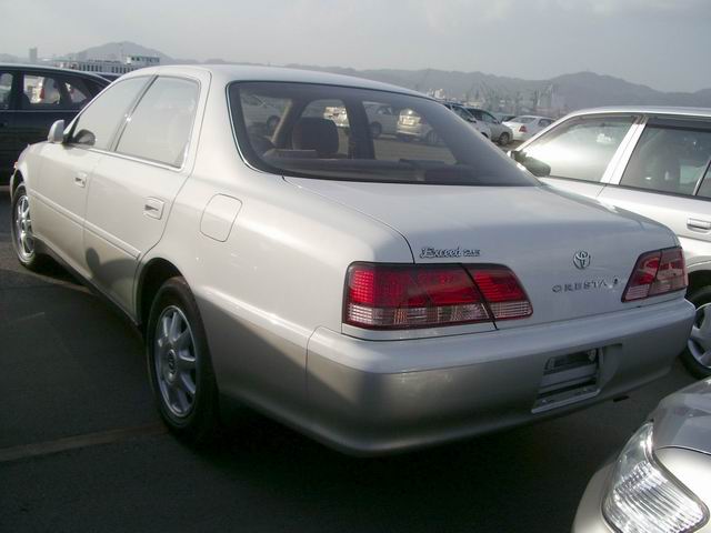 2000 Toyota Cresta Photos