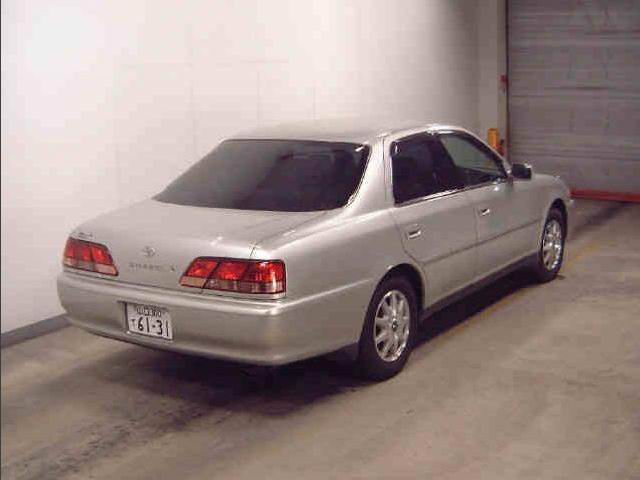 2000 Toyota Cresta Pictures