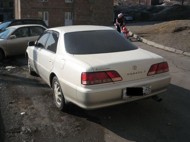 2001 Toyota Cresta