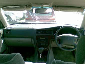 2001 Toyota Cresta Photos