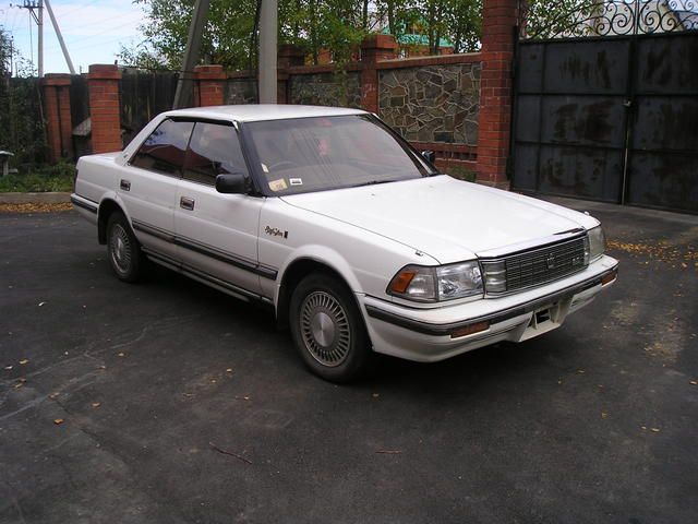 1989 Toyota Crown