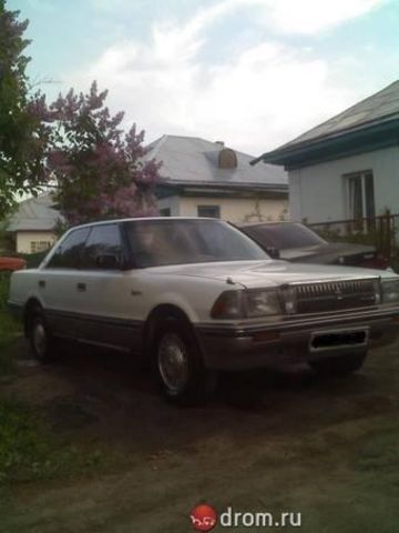 1989 Toyota Crown