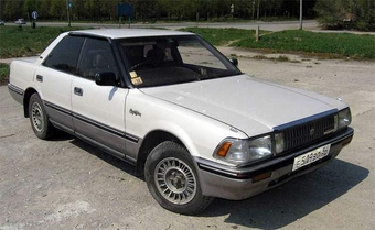 1990 Toyota Crown