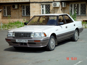 1990 Toyota Crown