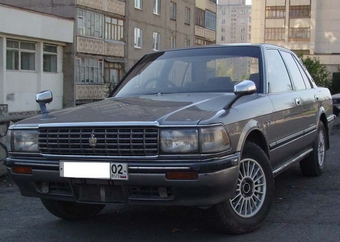 1990 Toyota Crown