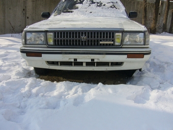 1990 Toyota Crown