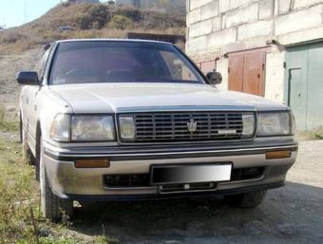 1990 Toyota Crown