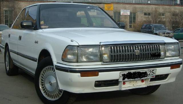 1990 Toyota Crown