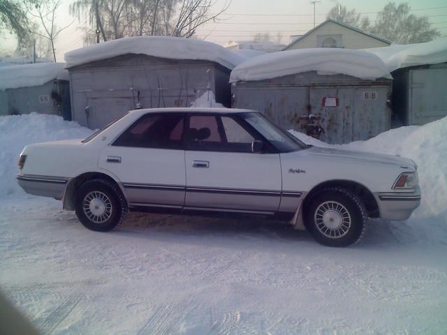 1990 Toyota Crown