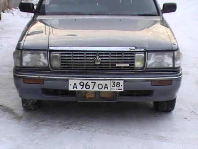 1990 Toyota Crown
